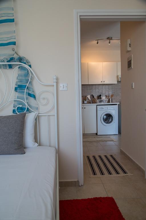 Paphos Love Hut Apartment Exterior photo